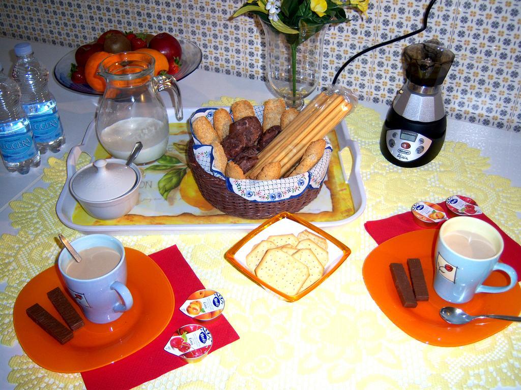 Bed And Breakfast Geckos Brindisi Esterno foto