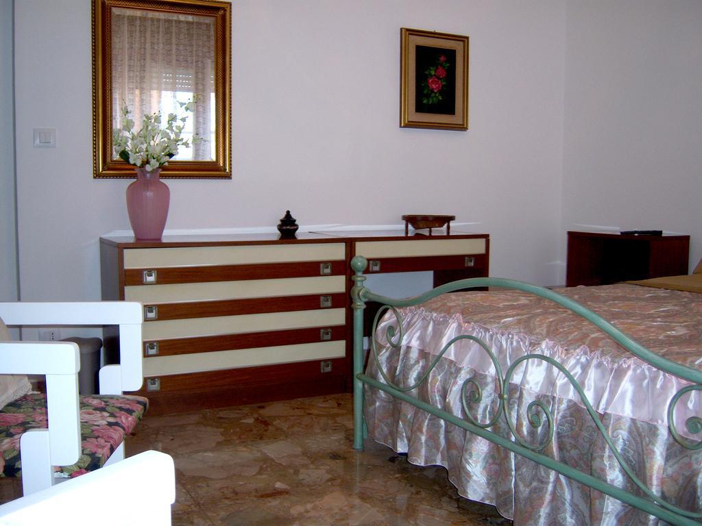 Bed And Breakfast Geckos Brindisi Esterno foto