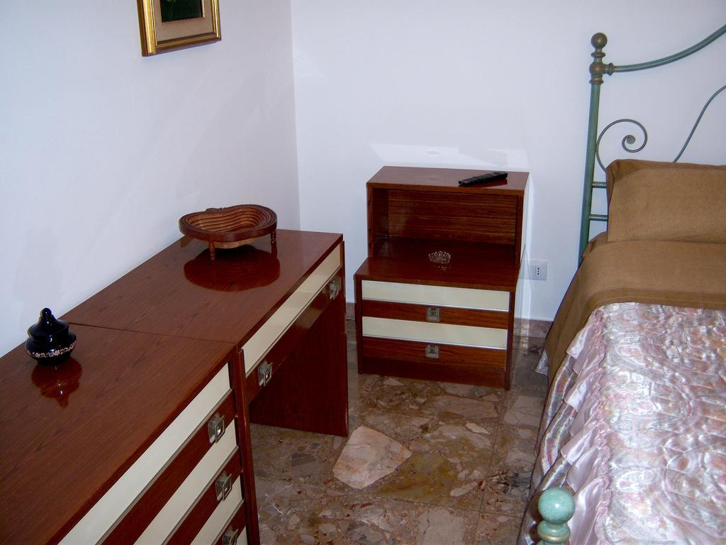 Bed And Breakfast Geckos Brindisi Esterno foto